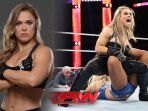ronda-rousey-dan-pertandingan-kelas-wanita-di-wwe_20170809_220246.jpg