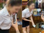seorang-pelayan-mengaduk-minuman-pelanggan-menggunakan-lidah.jpg