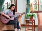sheryl-sheinafia_20170128_234719.jpg