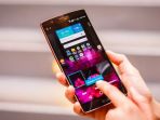 smartphone-dengan-layar-oledlg-g-flex-2_20170408_133845.jpg