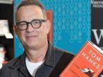 tom-hanks-artis-hollywood-yang-juga-menulis-buku-cerpen.jpg