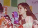 twice-tampil-bak-ilmuwan-di-mv-scientist.jpg