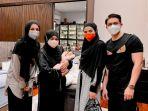 zaskia-sungkar-shireen-sungkar-irwansyah-jenguk-baby-ameena-anak-aurel.jpg