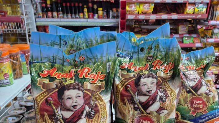 Harga Beras Anak Raja Tembus Rp103 Ribu di Alfamidi Mamuju, Warga dan Pemda  Soroti Pelanggaran HET - Tribun-sulbar.com
