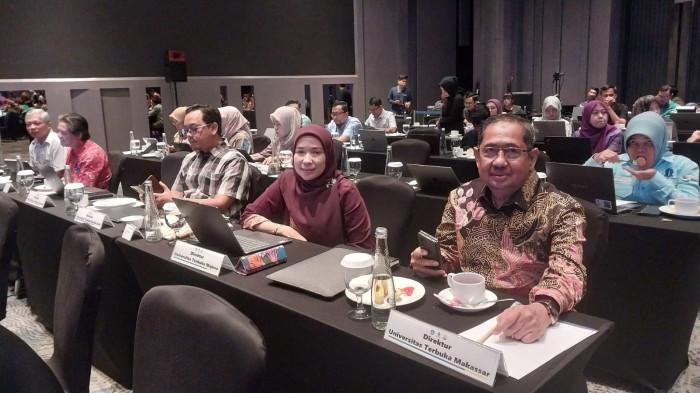 Devi Ayuni di Surabaya