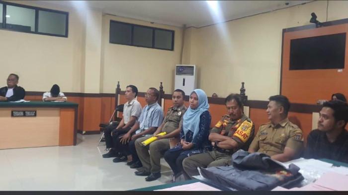 PENIPUAN PENGADAAN BAJU LINMAS - PN Polewali menggelar sidang pemeriksaan saksi kasus penipuan dan penggelapan menjerat tersangka Ilham Borahima mantan Pj Bupati Polewali Mandar (Polman), Selasa (10/3/2026).