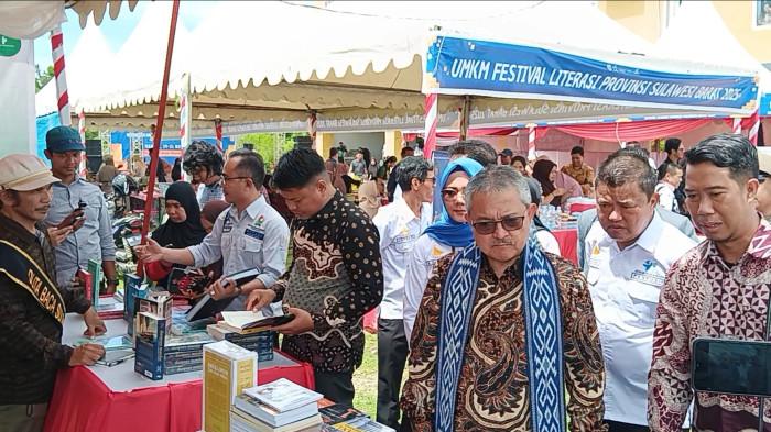 3 Ribu Siswa Membaca Serentak di Festival Literasi Sulbar Dibuka Perpusnas