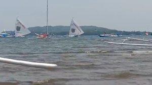 36-Perahu-Sandeq-tiba-di-Pantai-Manakarra-Mamuju-pukul-1130-wita-siang.jpg