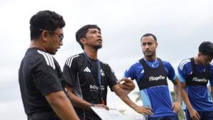 Ahmad-Amiruddin-pimpin-latihan-PSM.jpg