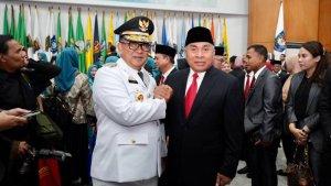 Akmal-malik-salam-komando-dengan-mantan-Gubernur-KAltim-Isran-Noor.jpg