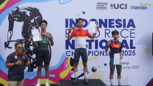 Atlet-Balap-Sepeda-Junior-Sulbar-Muhammad-Yahya-Usman-naik-podium-medali-emas-kedua.jpg