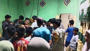 Bocah-Tenggelam-Polisi-Polsek-Saru.jpg