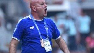 Bojan-Hodak-saat-memberikan-instruksi-dari.jpg