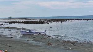 CUACA-BURUK-Perahu-nelayan-sandar-di-pesisir-Pa.jpg