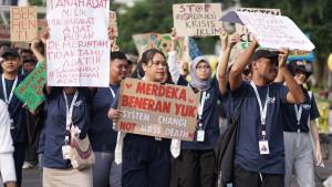 Desakan-anak-muda-untuk-bumi-yang-lebih-bersih.jpg