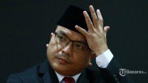 Guru-Besar-Hukum-Tata-Negara-Denny-Indrayana.jpg