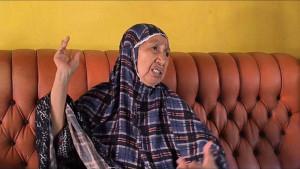 Ibu-Husain-Rasniati-meminta-pihak-kepolisian-segera-mengusut-tuntas-kematian-anaknya.jpg