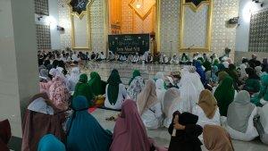 Istighosan-peringatan-Satu-Abad-NU-dirangkaikan-peringatan-Isra-Miraj.jpg