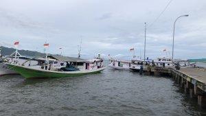 Kapal-nelayan-terparkir-di-Pelabuhan-Kasiwa-Jl-Andi-Dai-Kelurahan-Binanga-Mamuju.jpg