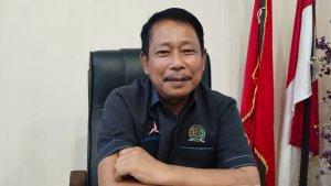 Ketua-DPRD-Mamuju-Syamsuddin-hatta-saat-ditemui-di-ruangannya.jpg