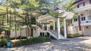 Kompleks-kantor-bupati-Polman-sepi-hanya-terlihat-beberapa-ASN-beraktivitas.jpg