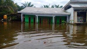 Kondisi-terkini-banjir-di-Dusun-Rawa-Makmur-Desa-Saloadak-Kecamatan-Bodung-budong-Mateng.jpg