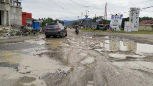 Penampakan-ruas-jalan-menuju-Tobadak-Mam.jpg