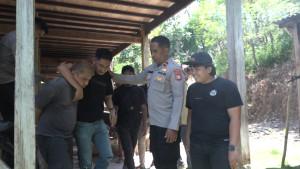 Pria-inisial-MB-44-di-Campalagian-Polman-dikepung-massa-usai-kepergok-mencuri.jpg