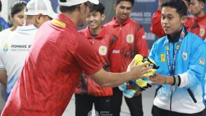 Raih-medali-perunggu.jpg