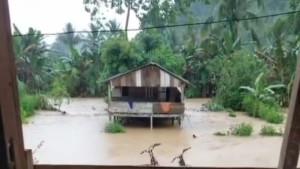 Rumah-terendam-banjir-di.jpg