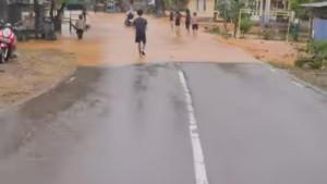 Sejumlah-wilayah-Desa-di-Kabupaten-Mamuju-Tengah-Sulawesi-Barat-dilanda-banjir.jpg