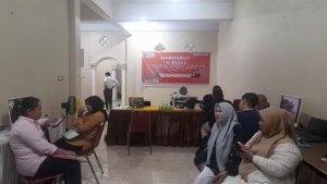 Suasana-pendaftaran-hari-terakhir-Bawaslu-enam-kabupaten.jpg
