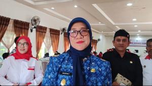Wakil-Bupati-Pasangkayu-Herny-Agus-saat-ditemui-usai-kegiatan-di-Aula-Hotel-Trisakti-Pasangkayu.jpg