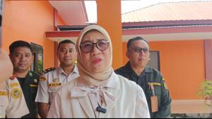 Wakil-Bupati-Pasangkayu-Herny-Agus-saat-memberi-keterangan-terkait-rendahnya-PAD.jpg