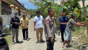 Warga-buka-blokade-akses-jalan-menuju-SMKN-Paku-di-Dusun-Silopo-Desa-Paku-Polman.jpg