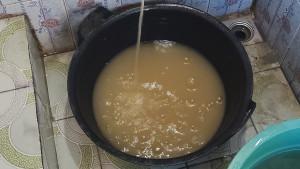 air-keruh-di-rumah-warga-di-Topoyo-Mateng.jpg