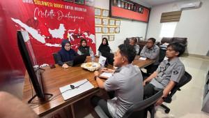 di-ruang-kerjanya-Selasa-7102025.jpg