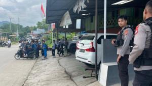 hirnya-dibubarkan-oleh-personel-polisi-dari-Polresta-Mamuju-Rabu-1102025.jpg