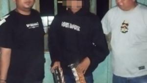 nelayan-curi-rokok.jpg