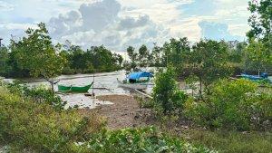 perahu-nelayan-hanya-terparkir.jpg