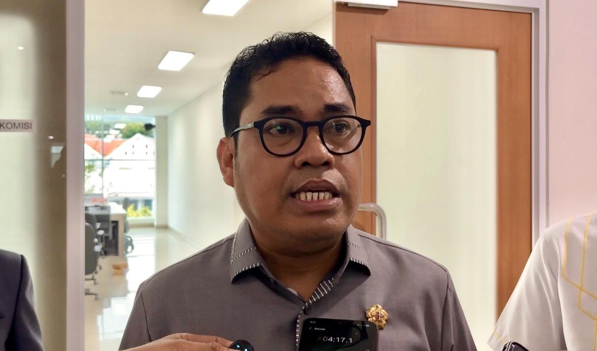 Abdul-Rahim-soroti-tenaga-kerja-impor.jpg