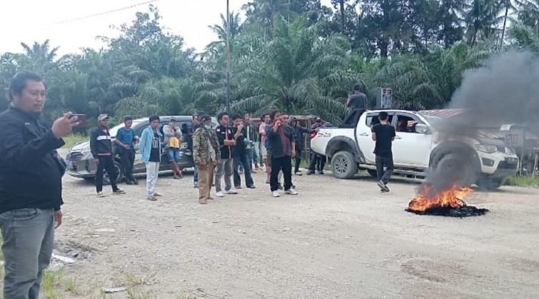 Warga Baras Pasangkayu Demo Tuntut PT Palma Pulihkan Lingkungan