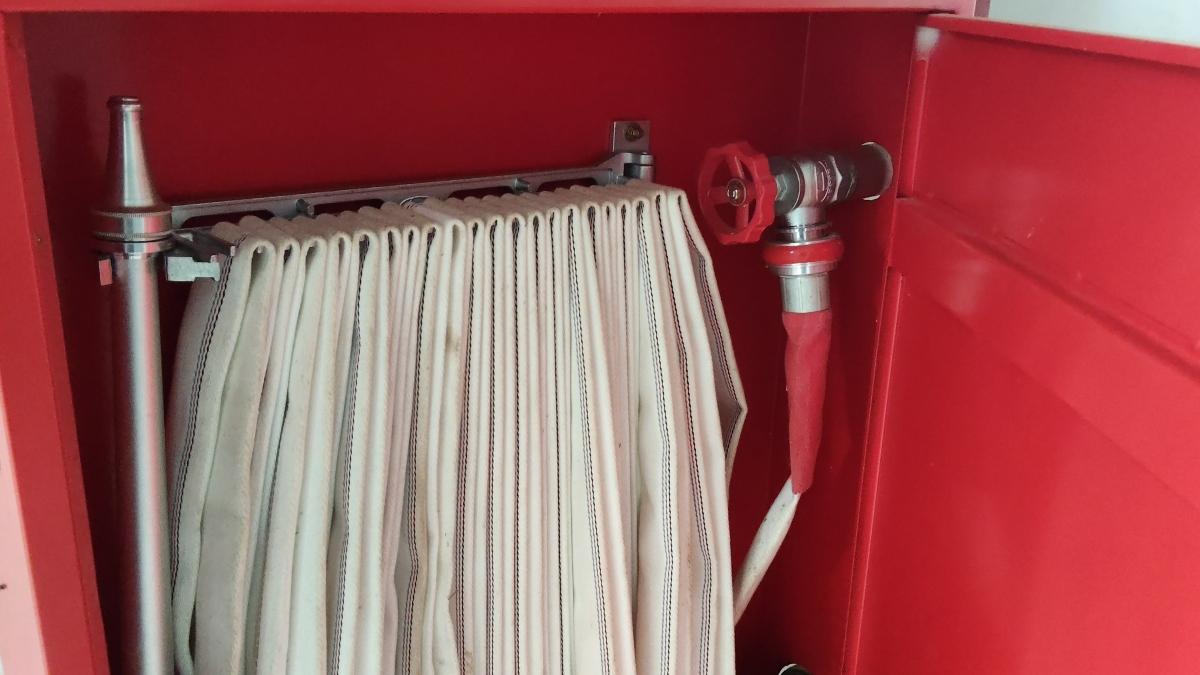 Antisipasi Kerusuhan, Kantor DPRD Mamuju Tengah Dilengkapi APAR