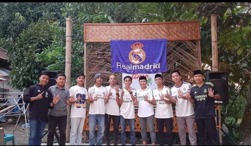 Anggota-Real-Madrid-de-Indonesia-PRMI-Regional-Mamuju.jpg