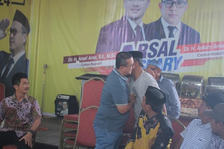 Arsal-Aras-saat-menyambut-Tokoh-Masyarakat-di-ke.jpg