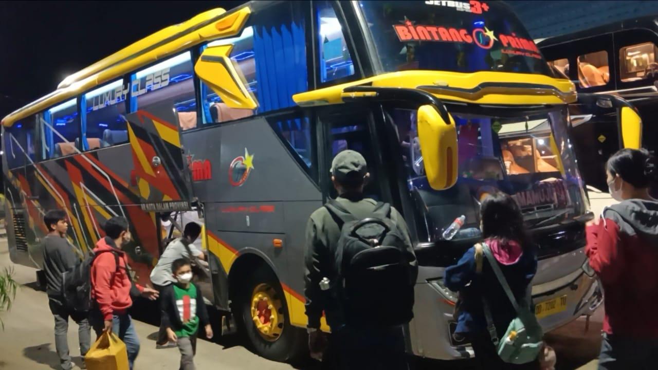 Tiket Sold Out, 3.626 Penumpang Libur Nataru 2025 di Terminal Simbuang, Turun Dibanding 2024