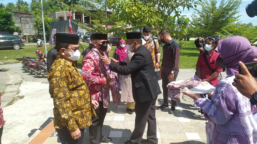 Hadiri Pelantikan Hikma, Bupati Enrekang Terkesan dengan Pembangunan Pasangkayu