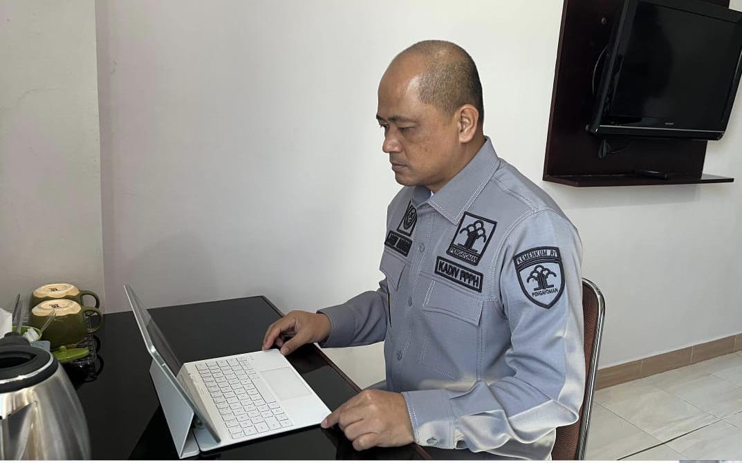 Divisi-P3H-John-Batara-mewakili-Kakanwil-Kemenkum-Sulbar-Sunu-Tedy-Maranto.jpg