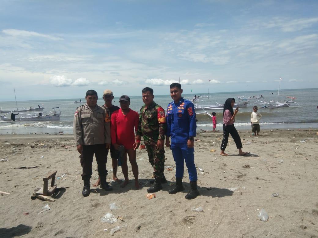 Gandara-nelayan-asal-Sarudu-yang-dikabarkan-hilang-saat-melaut-ditemukan-selamat.jpg