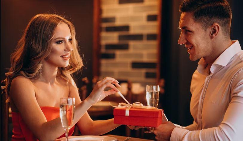 RAMALAN ZODIAK CINTA Besok Hari Valentine Rabu 14 Februari 2024: Pisces Titik Balik, Aries Manja